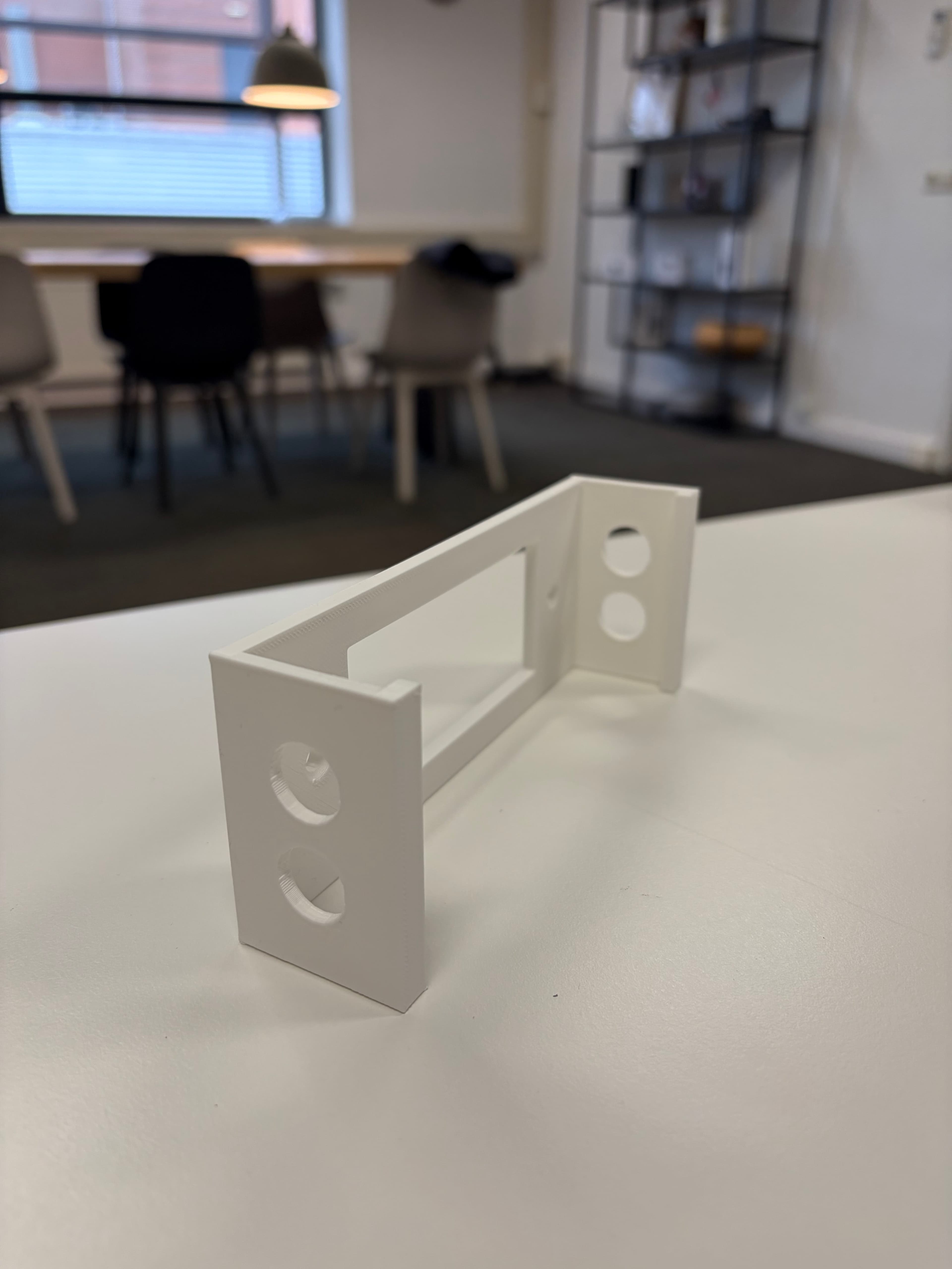 Unifi Lite Switch wall mount